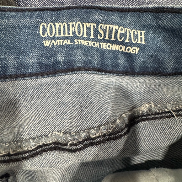 Stylish Blue Distressed Jeans - Picture 8 of 8